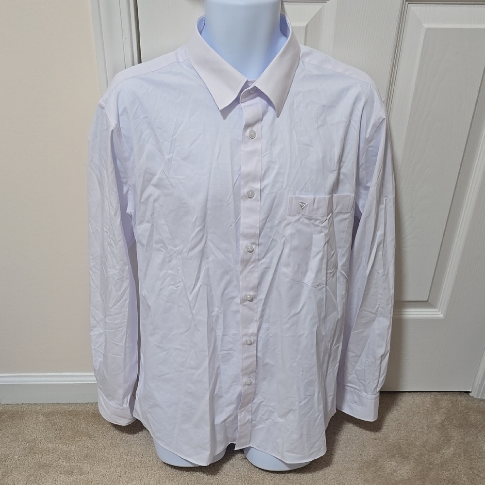 White Dress Shirt with Long Sleeves and Standard Collar